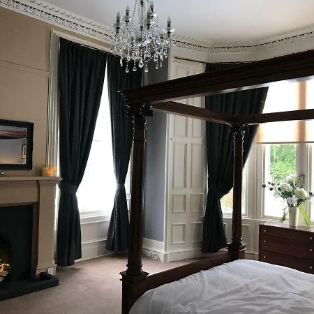 Fernlea Spacious Apartment Арброт Екстериор снимка