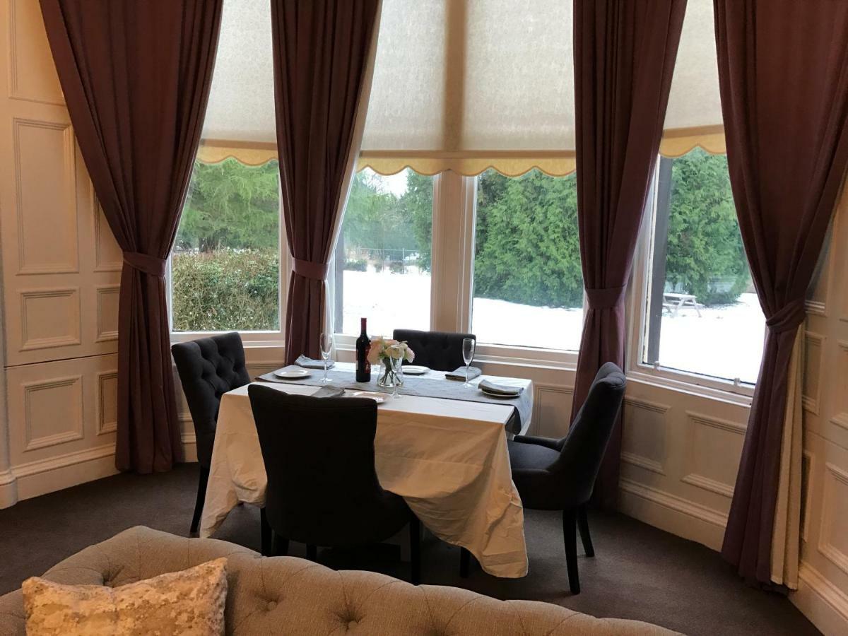Fernlea Spacious Apartment Арброт Екстериор снимка