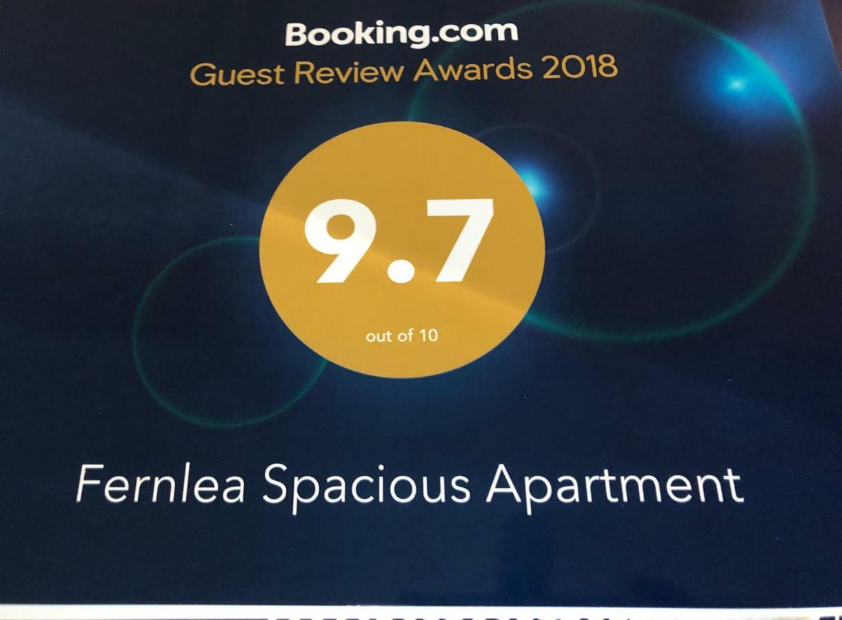 Fernlea Spacious Apartment Арброт Екстериор снимка